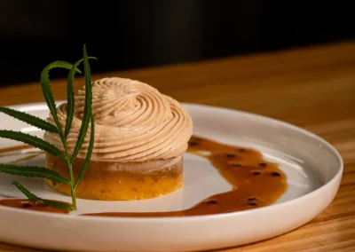 Shooting photo culinaire - Restaurant Pottolo Bayonne - Agence DEADLINE - Dessert sablé avec fruit de la passion